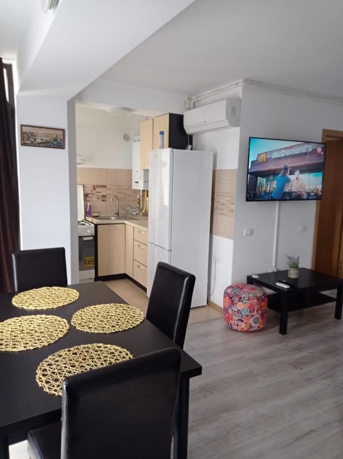 Apartament Lulu Mamaia Nord, 3 Minute De Plaja ナボダリ エクステリア 写真